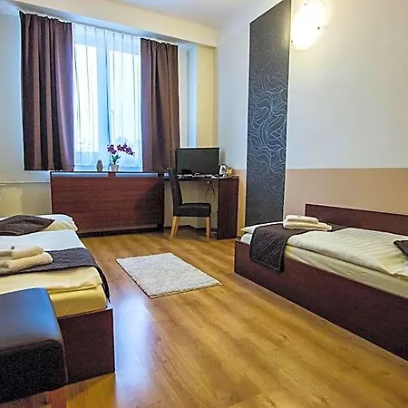 Fit - Contactless Check In 3* Зволен