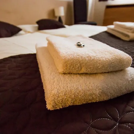 Fit - Contactless Check In Hotel